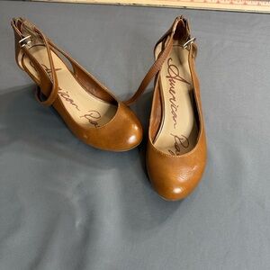 American Rag Women's Leather Tan Heels Size 5.5